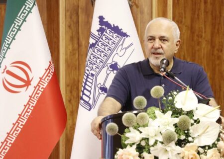 ظریف: جهان هنر در سوگ استاد محمود فرشچیان عزادار است/فرشچیان، استادی که هنر را با انسانیت درآمیخت