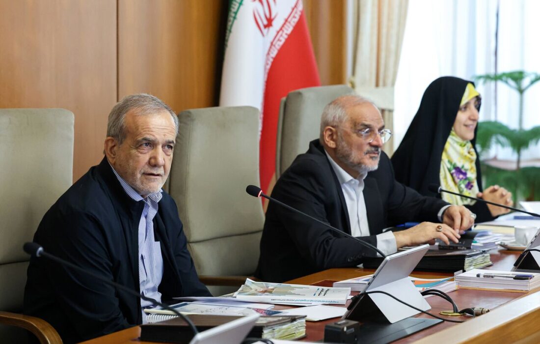 قدردانی پزشکیان از تلاشهای وزارت امور خارجه در زمینه مذاکرات