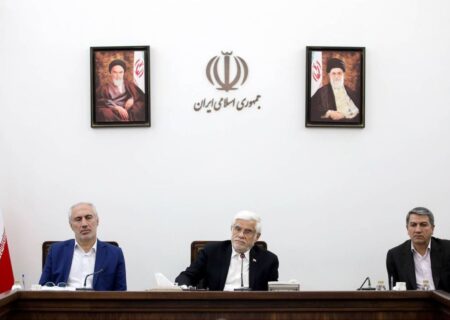 عارف: تأمین انرژی مورد نیاز بخش تولید در اولویت اقدامات دولت است