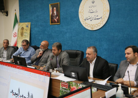 تدوین سند عملیاتی و رفع موانع بین‌دستگاهی برای تحول در گردشگری اصفهان ضروری است