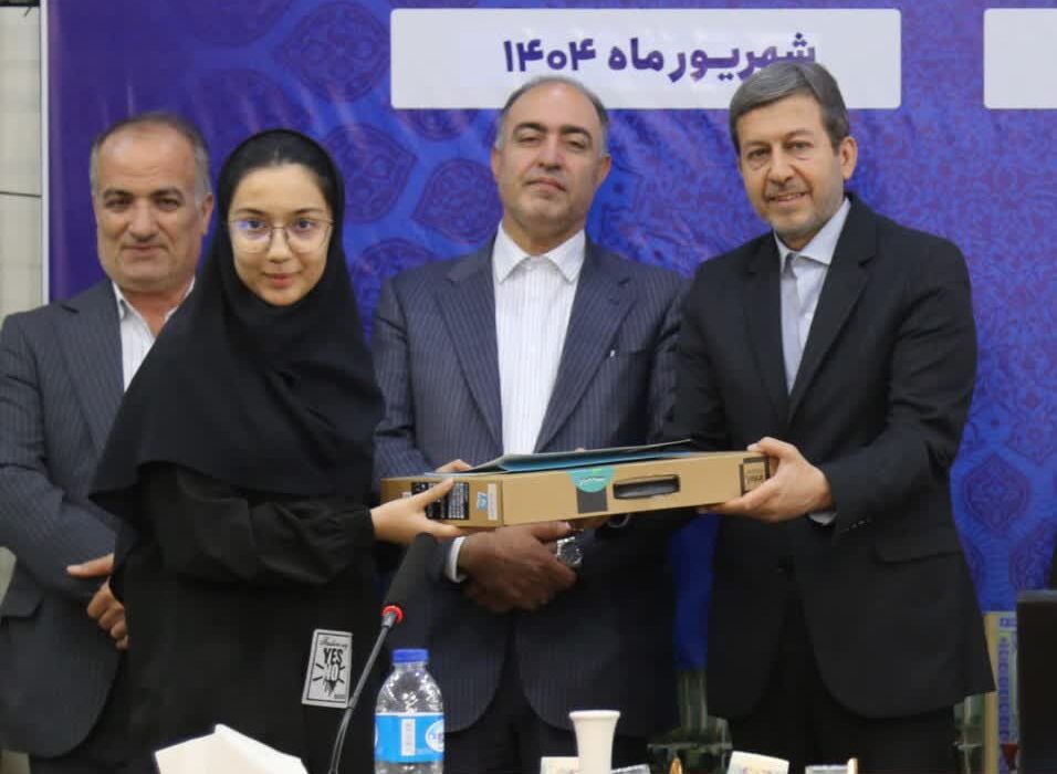 همواره دانشمند بمانید و الهامبخش نسل بعدی باشید