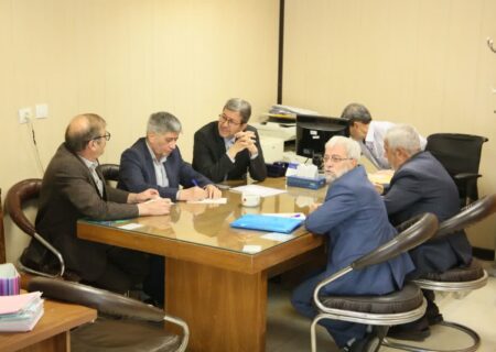 بازنشستگان گنجینه های ارزشمند استان و کشور هستند 