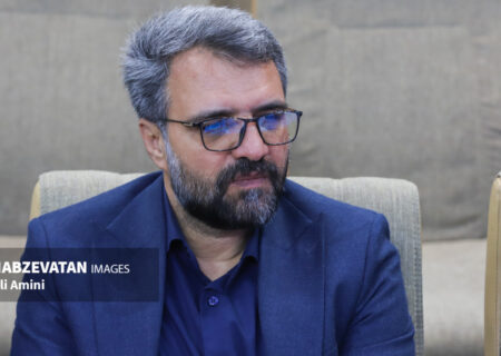 خدمت صادقانە موجب افزایش اعتماد اجتماعی می‌شود