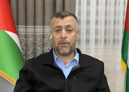 مقام ارشد حماس تعیین مهلت از سوی کشور های میانجیگر برای خلع سلاح را تکذیب کرد