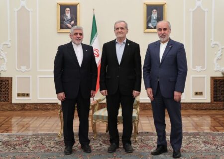 پزشکیان: سیاست قطعی ایران توسعه متوازن و هدفمند مناسبات با کشورهای دوست و همسو است