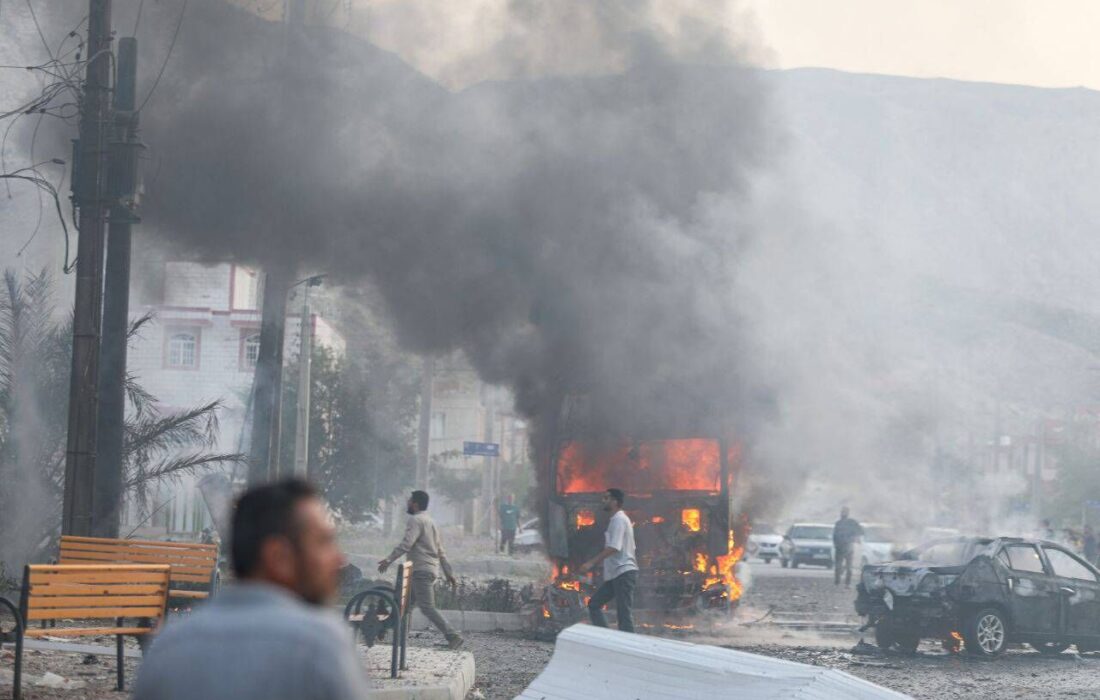 امدادرسانی بدون وقفه هلال احمر در ۲۴ استان/ شهادت ۱۰۸ دانشآموز در مدرسه میناب
