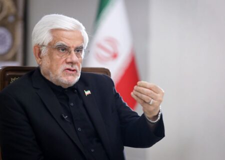 معاون اول رئیس‌جمهوربا محکومیت حمله به دانشگاه‌ها، تأکید کرد: دشمنان ایران امروز همان مسیری را می‌روند که مغول‌ها برای تعطیلی علم در ایران طی کردند، اما سنت ریشه‌دار علمی کشور هرگز متوقف نشده و نخواهد شد.