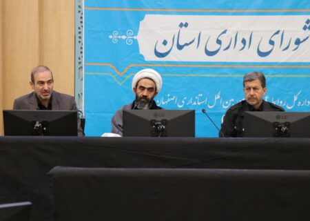 اتحاد مردم و حمایت از نیروهای مسلح رمز پیروزی در جنگ کنونی است