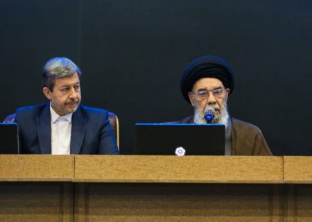 جهاد تنها حضور در جبهه نیست/ تحول روحی نسل جدید، دستاورد ایستادگی ملت ایران است