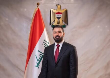 مواضع مقتدی صدر درباره دولت آینده عراق/تنش میان امارات و عربستان