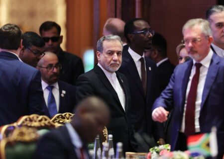 پایان سفر به هند/ وزیر امور خارجه وارد تهران شد