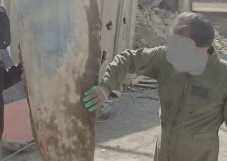 بمب به جا مانده از حملات هوایی جنگ تحمیلی سوم در سنندج خنثی شد