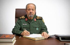 سرپرست وزارت دفاع: فاصله شما با ما را موشک‌های ما تعیین می‌کنند