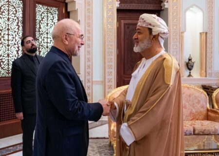 قالیباف با سلطان عمان دیدار و گفت‌وگو کرد