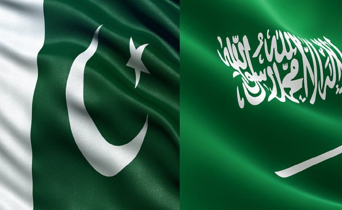 رایزنی و گفت وگوی وزیران امورخارجه پاکستان و عربستان درباره توافق ایران و آمریکا