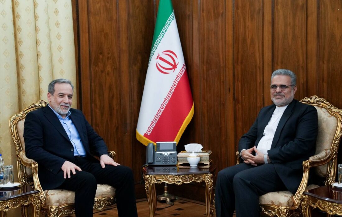 تاکید عراقچی بر ضرورت تداوم و تقویت همکاریهای ایران و ونزوئلا