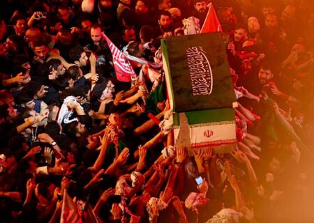 پایان مراسم وداع و تشییع امام مجاهد شهید در شهر مقدس کربلا