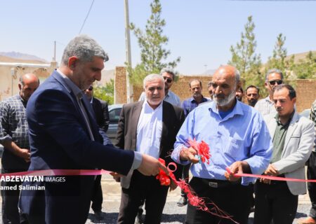زمین چمن مصنوعی روستای چم نور به بهره‌برداری رسید