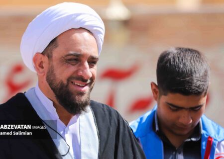امام جمعه چرمهین: آتش‌نشانان روایتگران زنده ایثار برای نجات جان مردم هستند