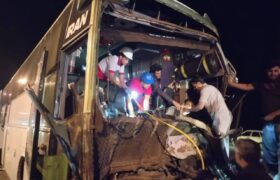تصادف اتوبوس در جاده آرین شهر-بیرجند ۹ کشته برجای گذاشت