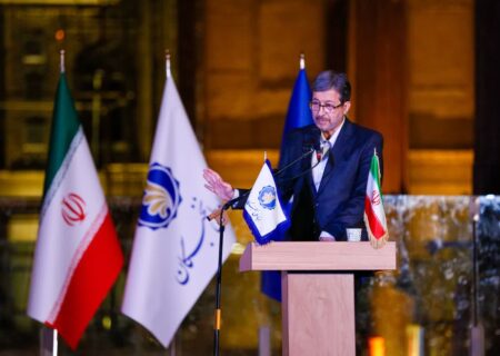 پایان دوره «نخبگان زینت‌المجالس» در اصفهان/نخبگان باید «جراحان بحران» برای عبور از بن‌بست‌های مدیریتی باشند