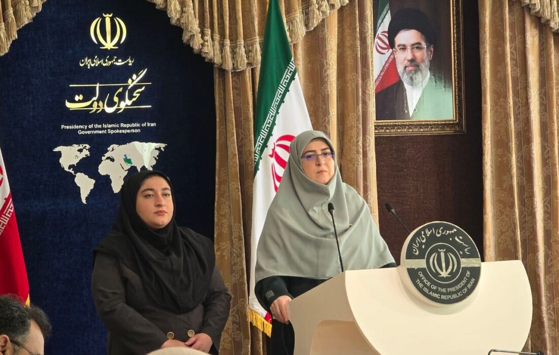 مهاجرانی: تمام ۱۱۰ میلیون لیتر بنزین تولید داخل در اختیار مردم قرار میگیرد