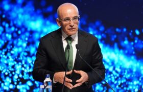 وزیر دارایی ترکیه: جنگ علیه ایران تورم در ترکیه را افزایش داده است