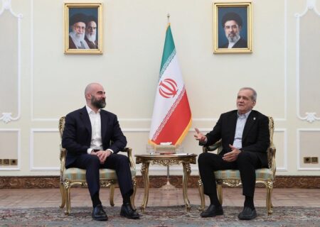 پزشکیان: مسائل منطقه از طریق همکاری، گفت‌وگو، انصاف و عدالت قابل حل است