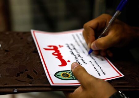 پلمب دندانپزشکی غیر مجاز در خمینی‌شهر و کشف پنج هزار اقلام دخانی قاچاق در اصفهان