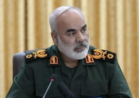 فرمانده نیروی زمینی سپاه: مدرسه شجره طیبه میناب به نمادی ماندگار از پیوند علم و ایثار تبدیل شد