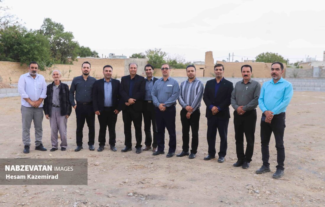 بررسی پروژه‌ها و ظرفیت‌های روستای هاردنگ در بازدید میدانی مسئولان استان