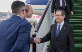 میدلایستآی: هرتزوگ با پرواز تجاری جمهوری آذربایجان ممنوعیت پروازی ترکیه را دور زد