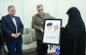 دیدار اعضای دفتر حفظ و نشر آثار رهبر شهید با خانواده سرلشکر رضاییان