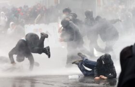 اعتراض به سیاست‌های ریاضتی در بروکسل به خشونت کشیده شد