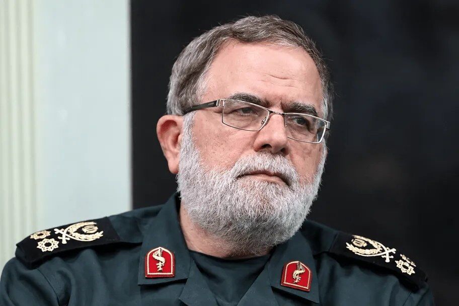 جانشین فرمانده کل سپاه: رزمندگان سپاه و ارتش برای دفاع از تنگه هرمز آمادگی کامل دارند