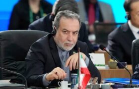 واکنش عراقچی به اظهار نظر اخیر مکرون: آقای رئیسجمهور دیگر برای فرافکنی دیر شده است