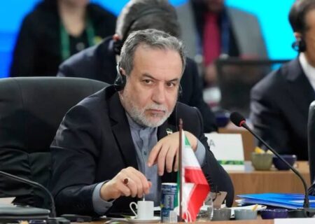 واکنش عراقچی به اظهار نظر اخیر مکرون: آقای رئیس‌جمهور دیگر برای فرافکنی دیر شده است