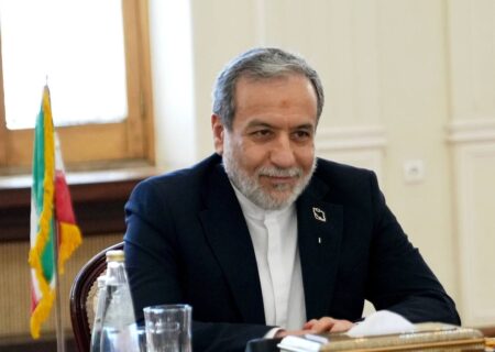 عراقچی بر تداوم گفت‌ وگو و همکاری با همسایگان تاکید کرد