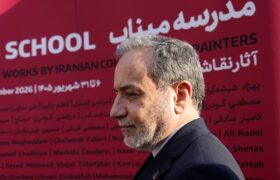 تضعیف وزیر خارجه در شرایط حساس؛ هزینه‌ای مضاعف برای میدان