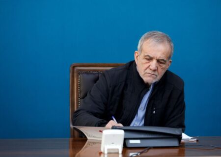 رئیس جمهوری در حکمی حمید بورد را به عنوان سرپرست وزارت نفت منصوب کرد