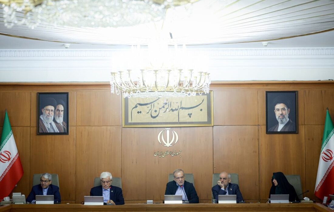 بررسی روند بازسازی تاسیسات نفت و گاز کشور در جلسه هیات دولت