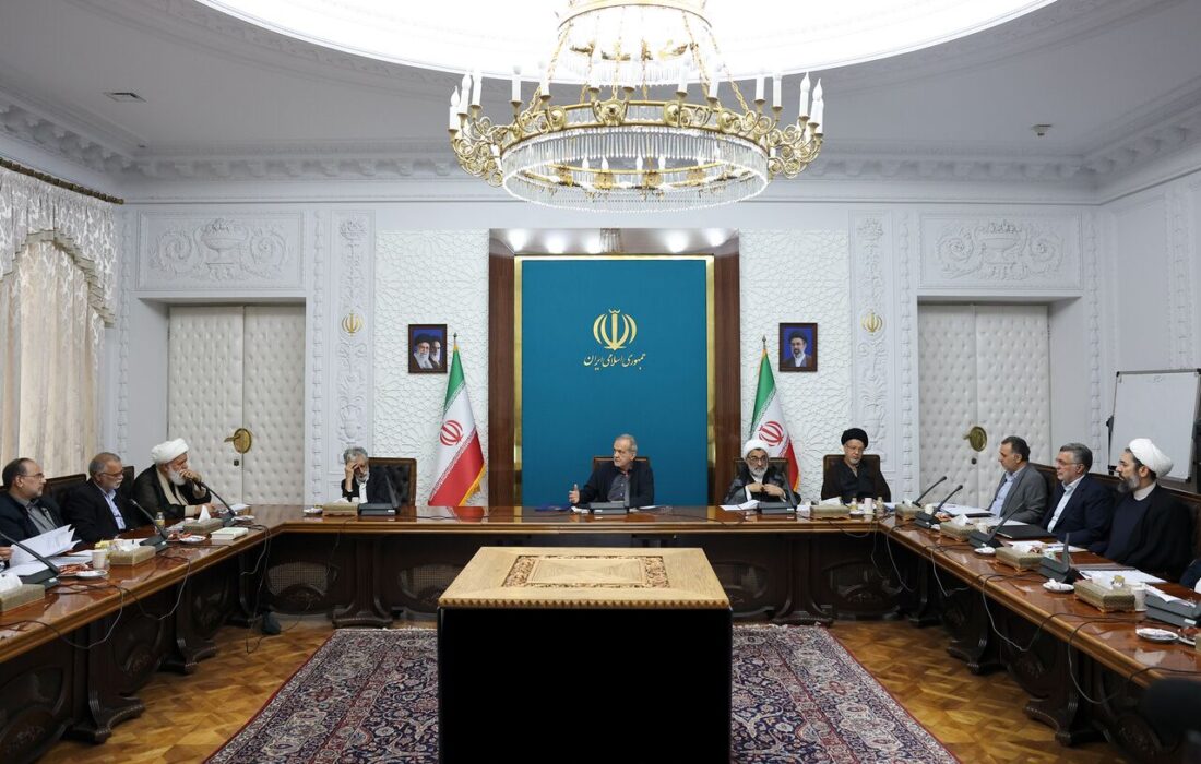 تأکید رئیس‌جمهور بر بازنگری در برخی رویکردهای نظام آموزشی کشور