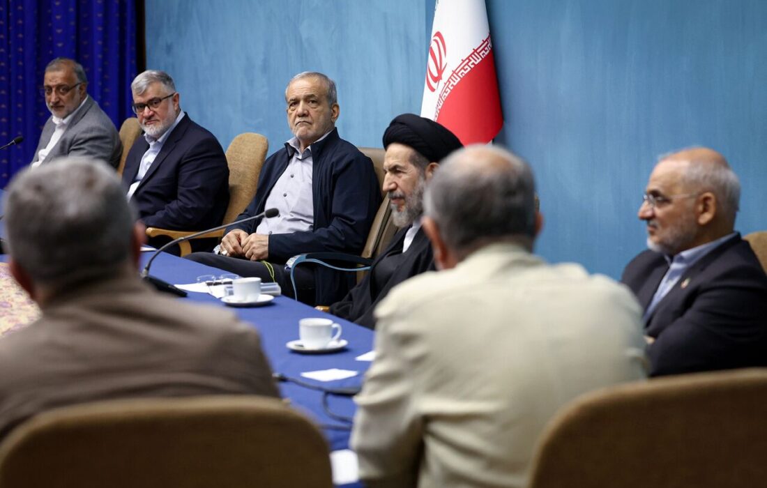 پزشکیان: اگر خودمان خود را تحریم نکنیم، دشمن نمیتواند ما را حذف کند